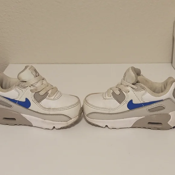 Kids White and Blue Nike Swoosh Sneakers Shoes - Picture 5 of 7